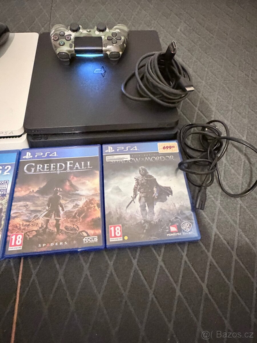 Kompletní herní balíček: 2x PS4 500GB - 10