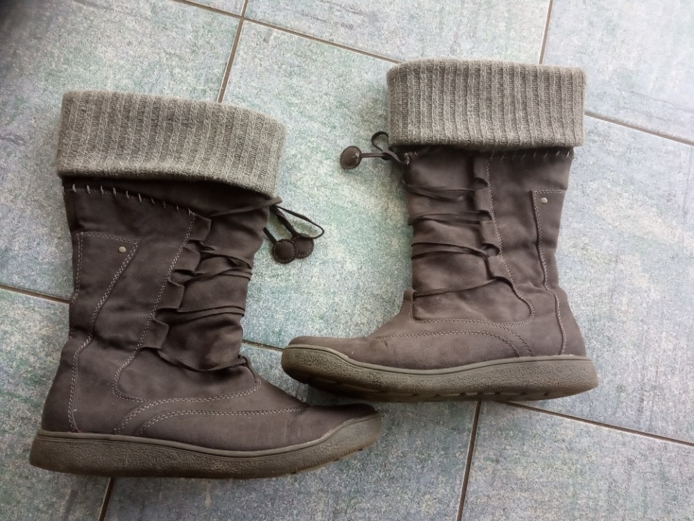 Dámská a pánská obuv-vel. 39 - 10