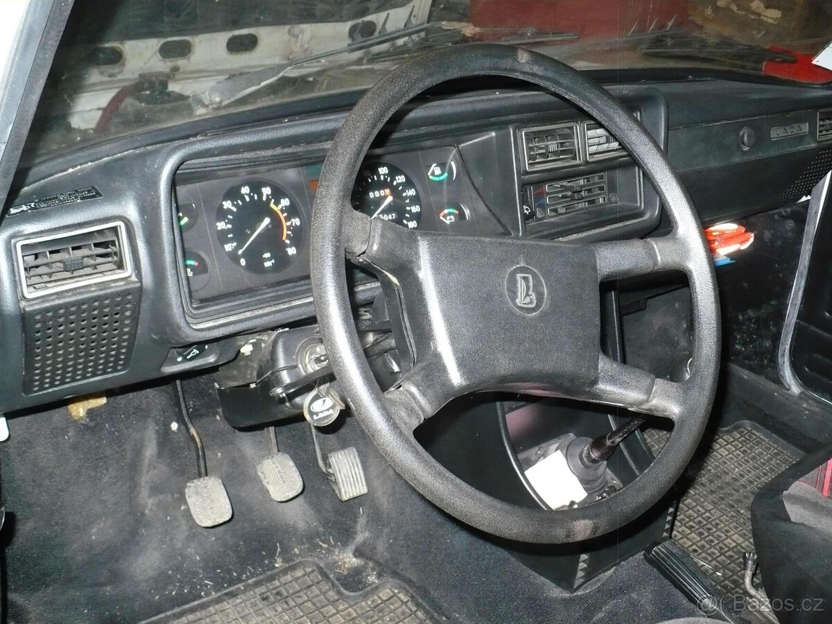 LADA 21044 - 10