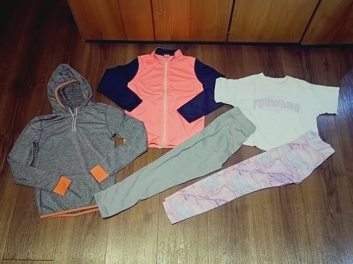 Set dívčího oblečení vel 134-140 - 10