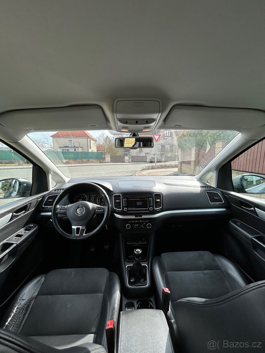 Volkswagen Sharan - 10