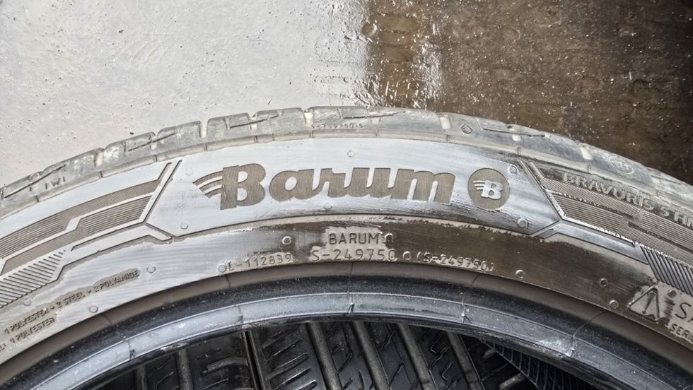 Letní pneu 225/45/17 Barum - 10