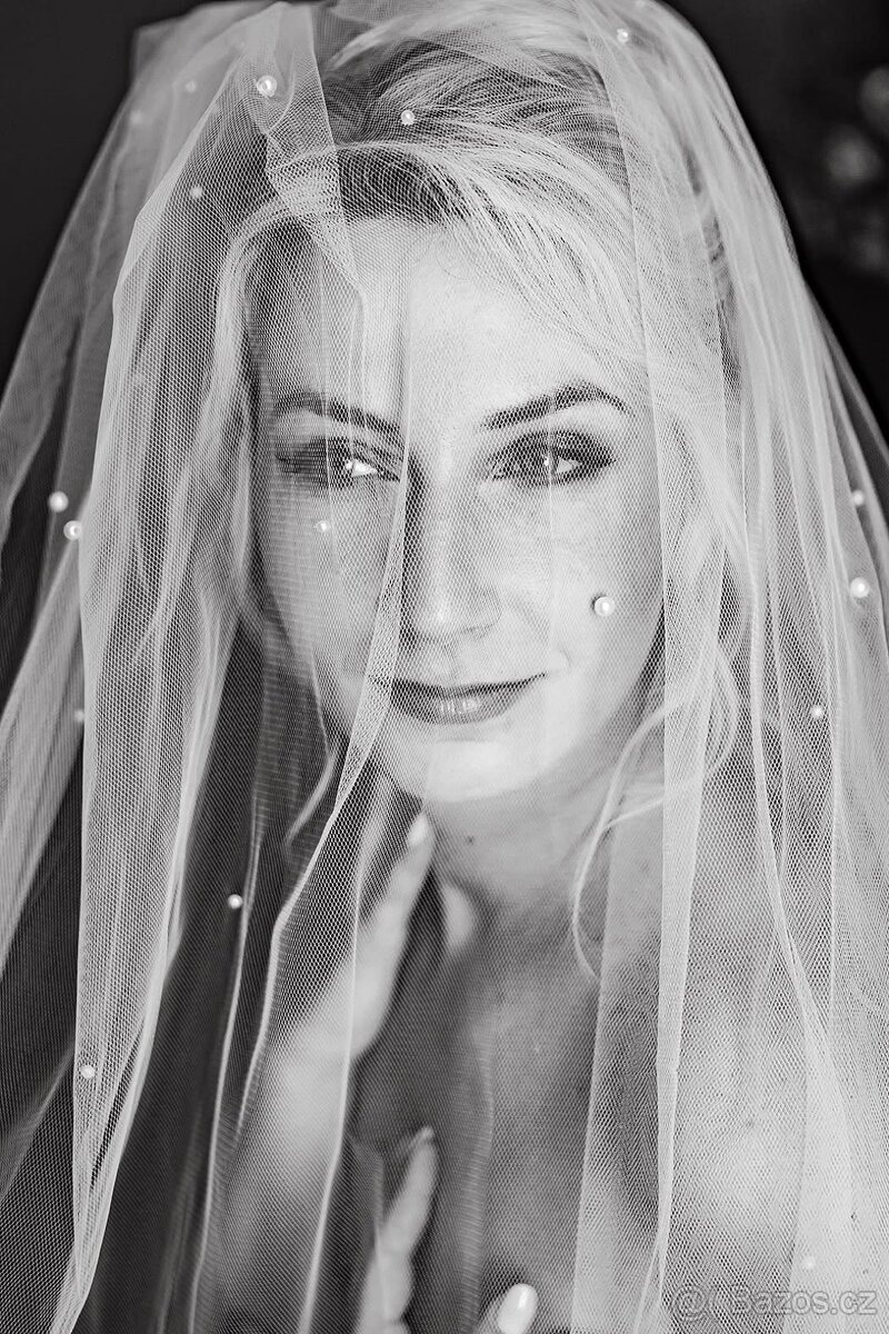 Svatební šaty - 10