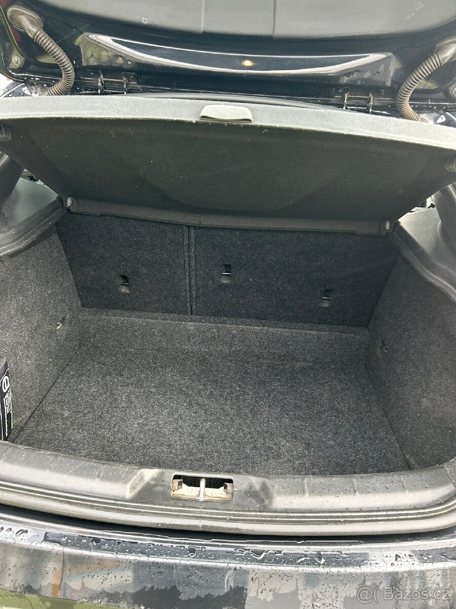 Volvo V40 1.6D D4 85kW - 10