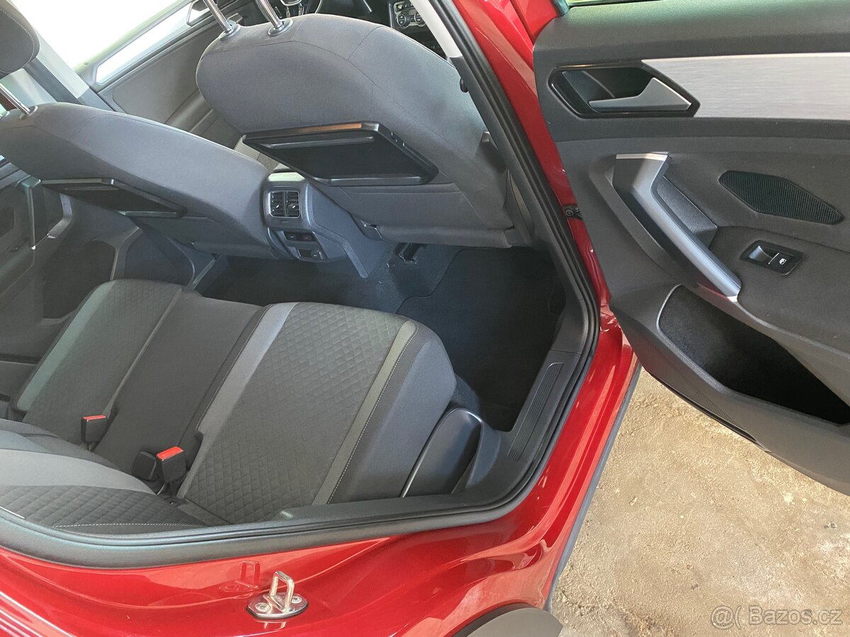 Volkswagen Tiguan 2.0 - 10