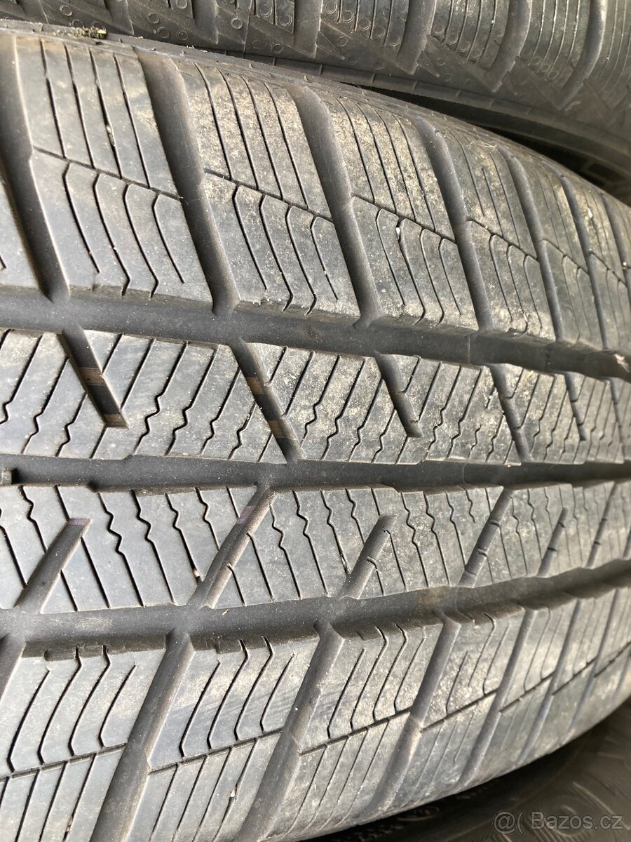 205/55/16 zimni na Bmw - 10