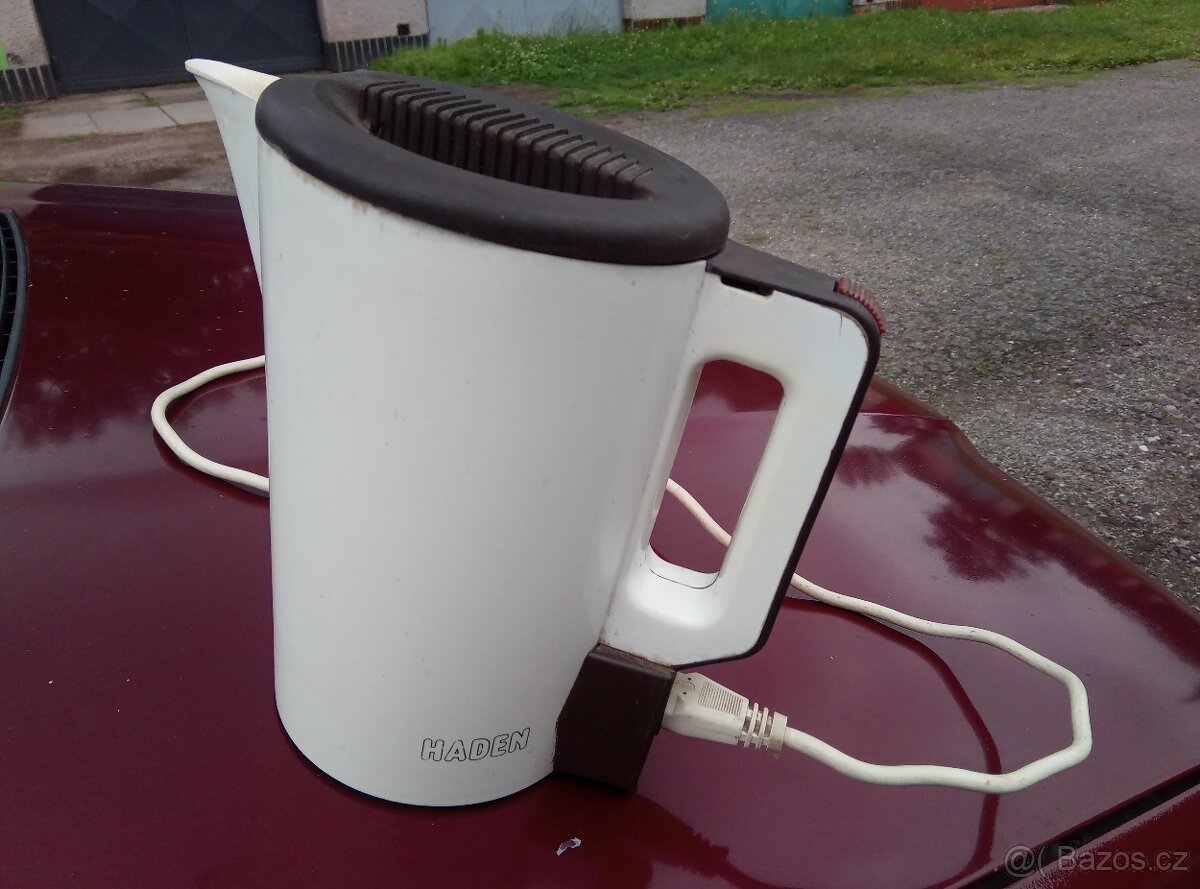 RYCHLOVARNÁ KONVICE - 10