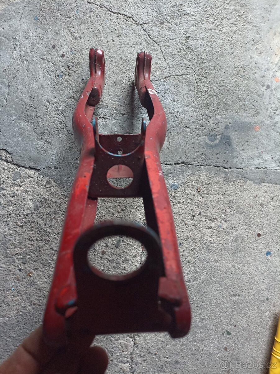 Brzdový štít -Př.vidlice-maska světla Stadion s11,22 - 10