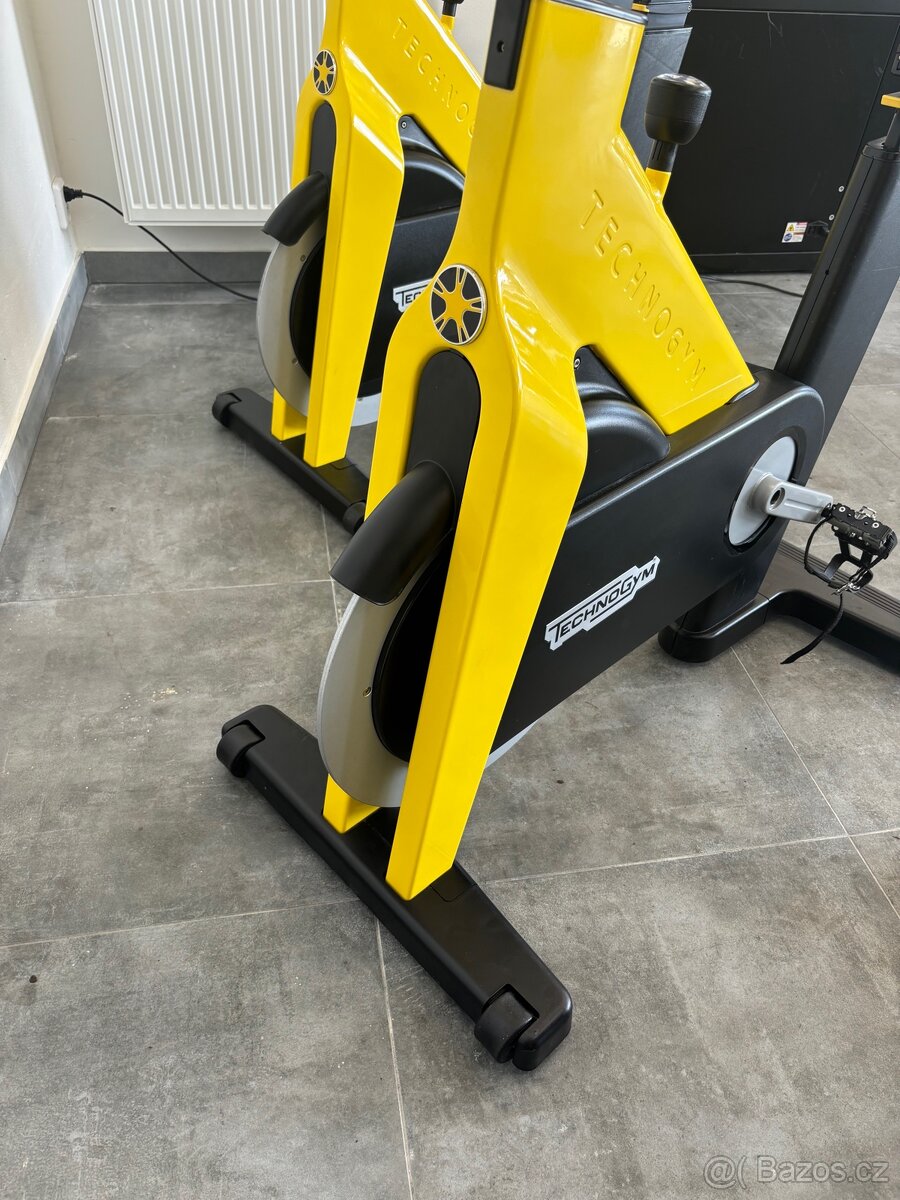 Technogym - Group Cycle Connect- žluté - 10