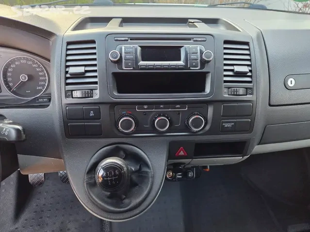 VW Transporter 2.0 TDI,DPH,2012,Tažné,1.Majitel - 10