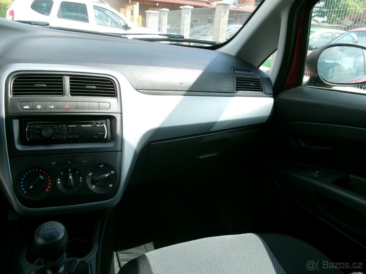 PRODÁM Fiat Punto 1.2i ČR 2xAIBAG ABS - 10
