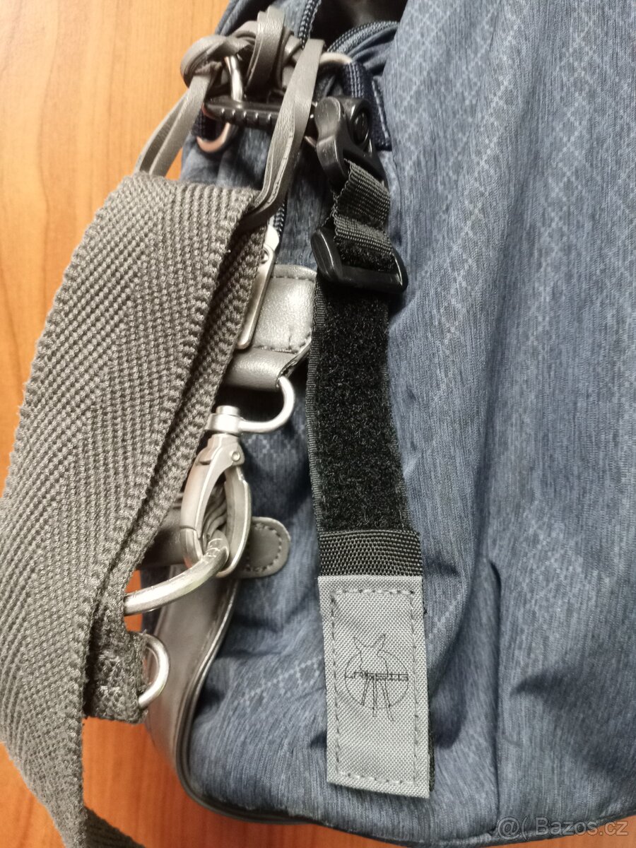 Nenošená velká kabelka taška přes rameno Lassig - 10