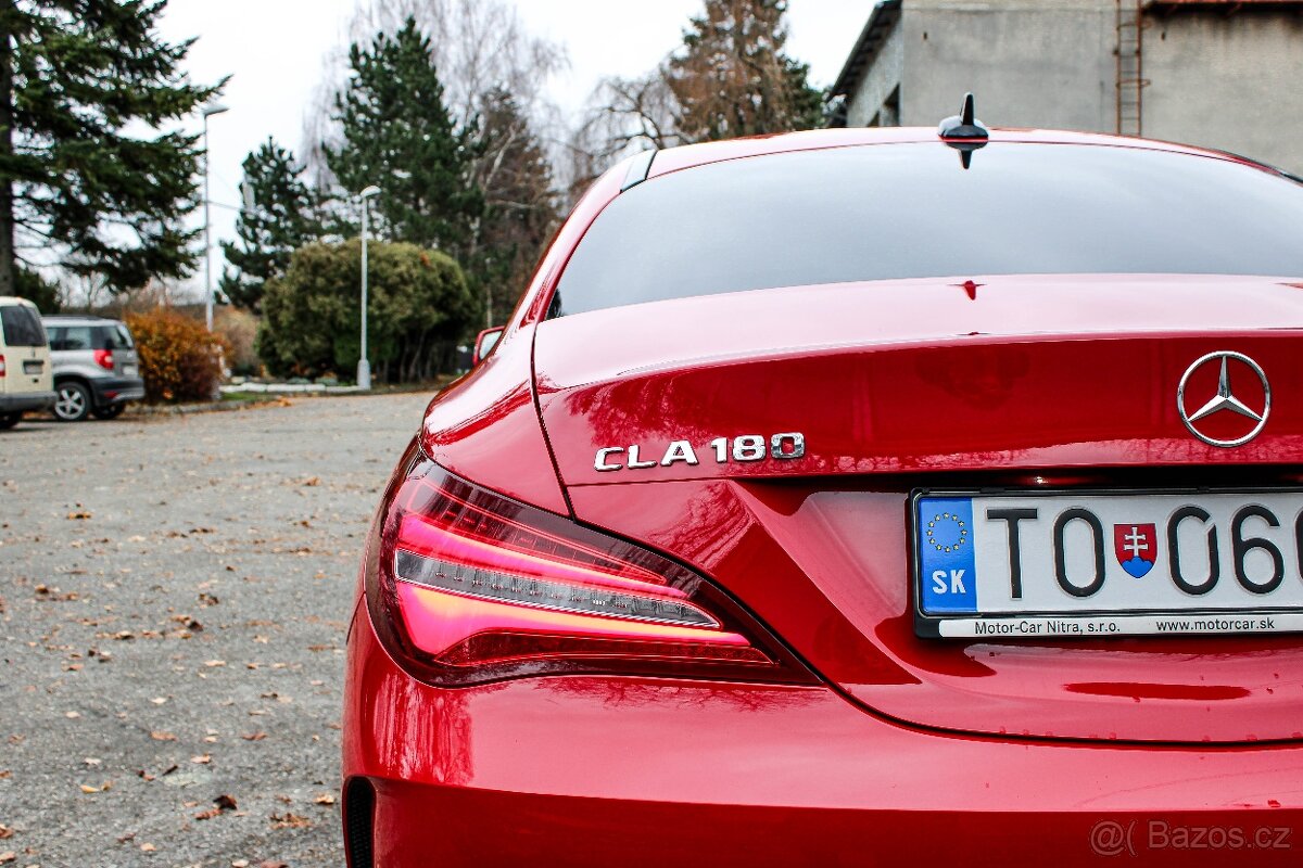 Mercedes-Benz CLA Kupé 180 AMG Line A/T - 10
