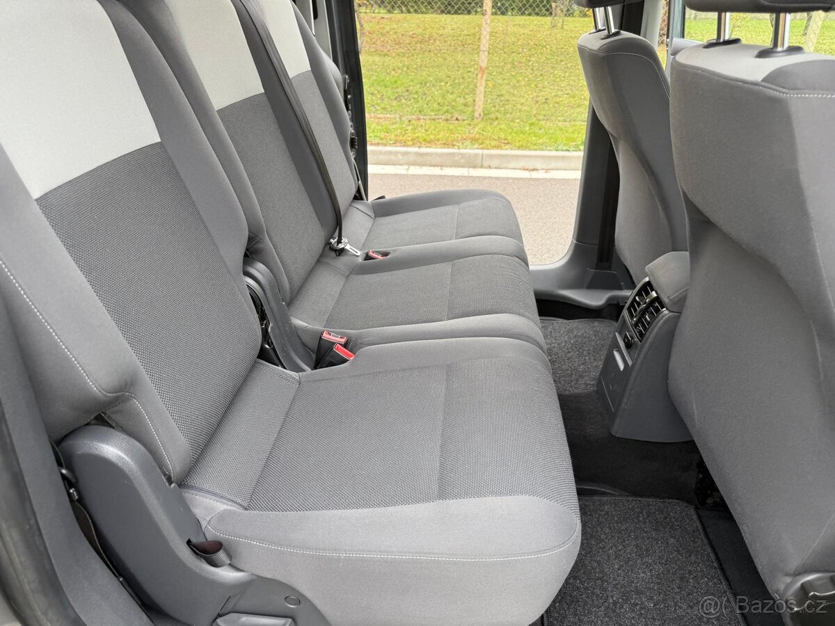 Volkswagen Caddy 1.6 TDI 75kW rok 2013 - 10