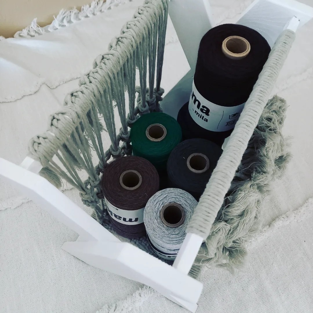 Macramé boho stojan na noviny/časopisy - 10