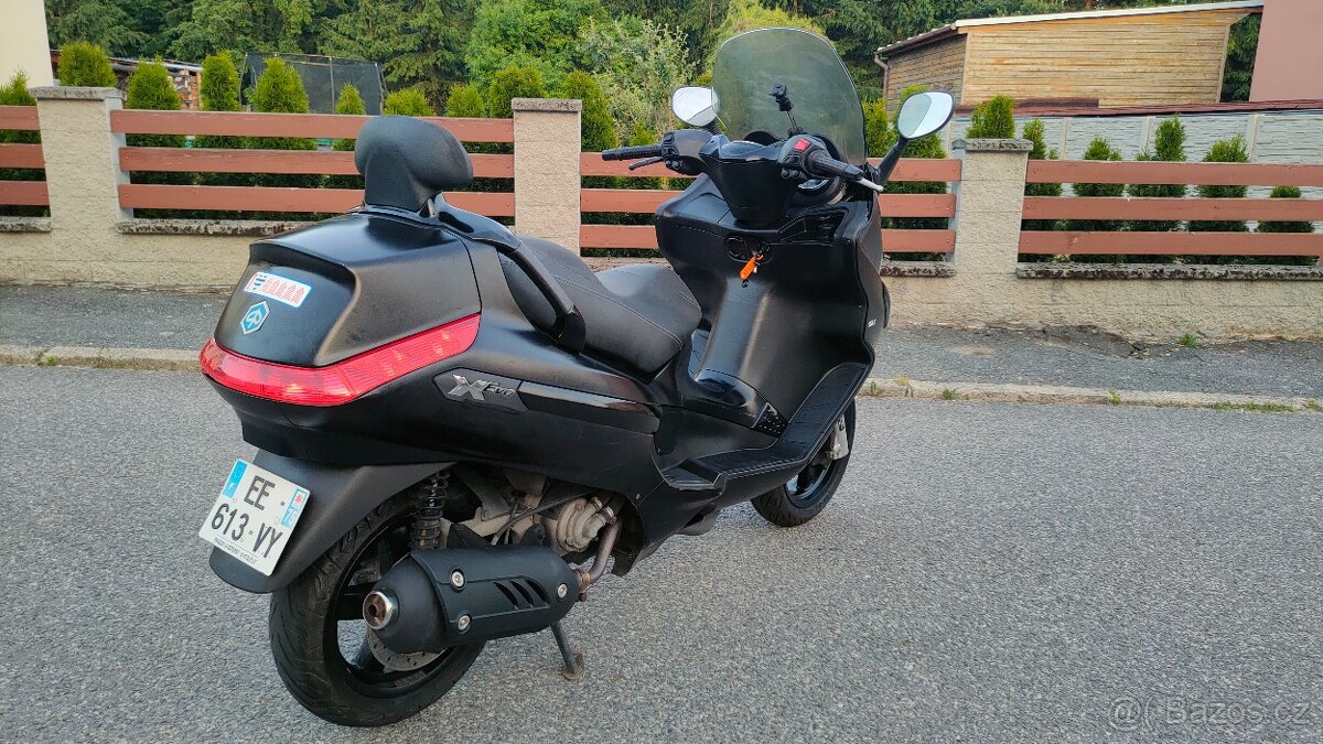 Piaggio Xevo 125 - 10