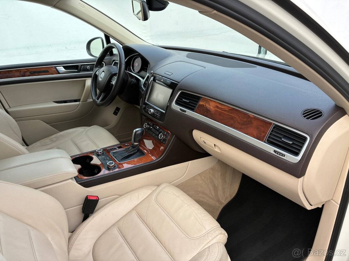 Volkswagen Touareg, 4,2TDi V8, FULL SERVIS, DPH, TOP - 10