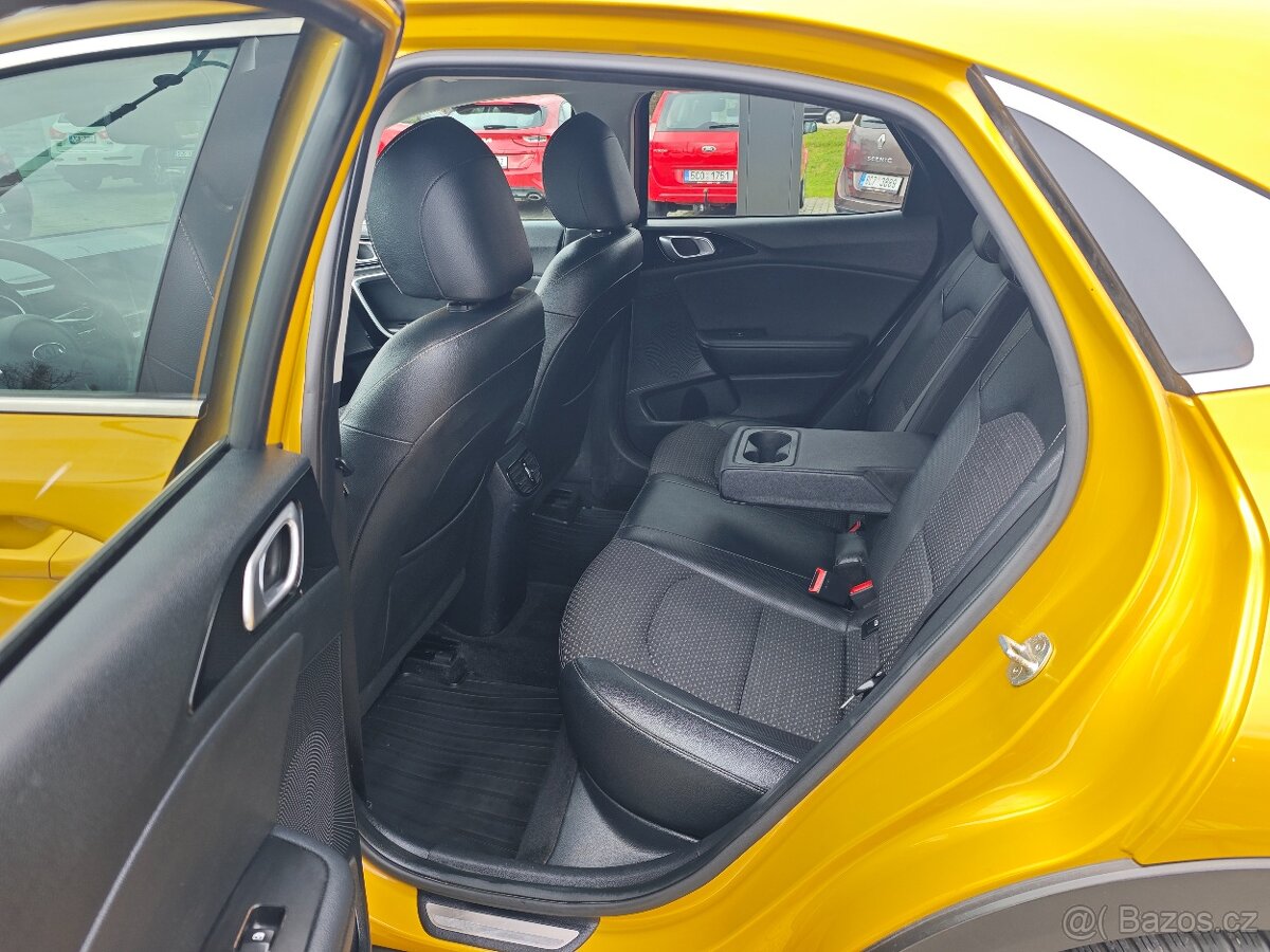 XCeed TOP 1.4T-GDI 103kW 7DCT automat - 10