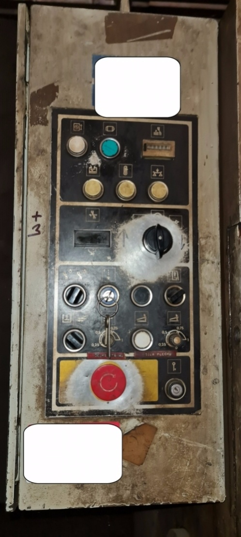 Tabulové nůžky CNTA 3150/10 A, 1981 - 10