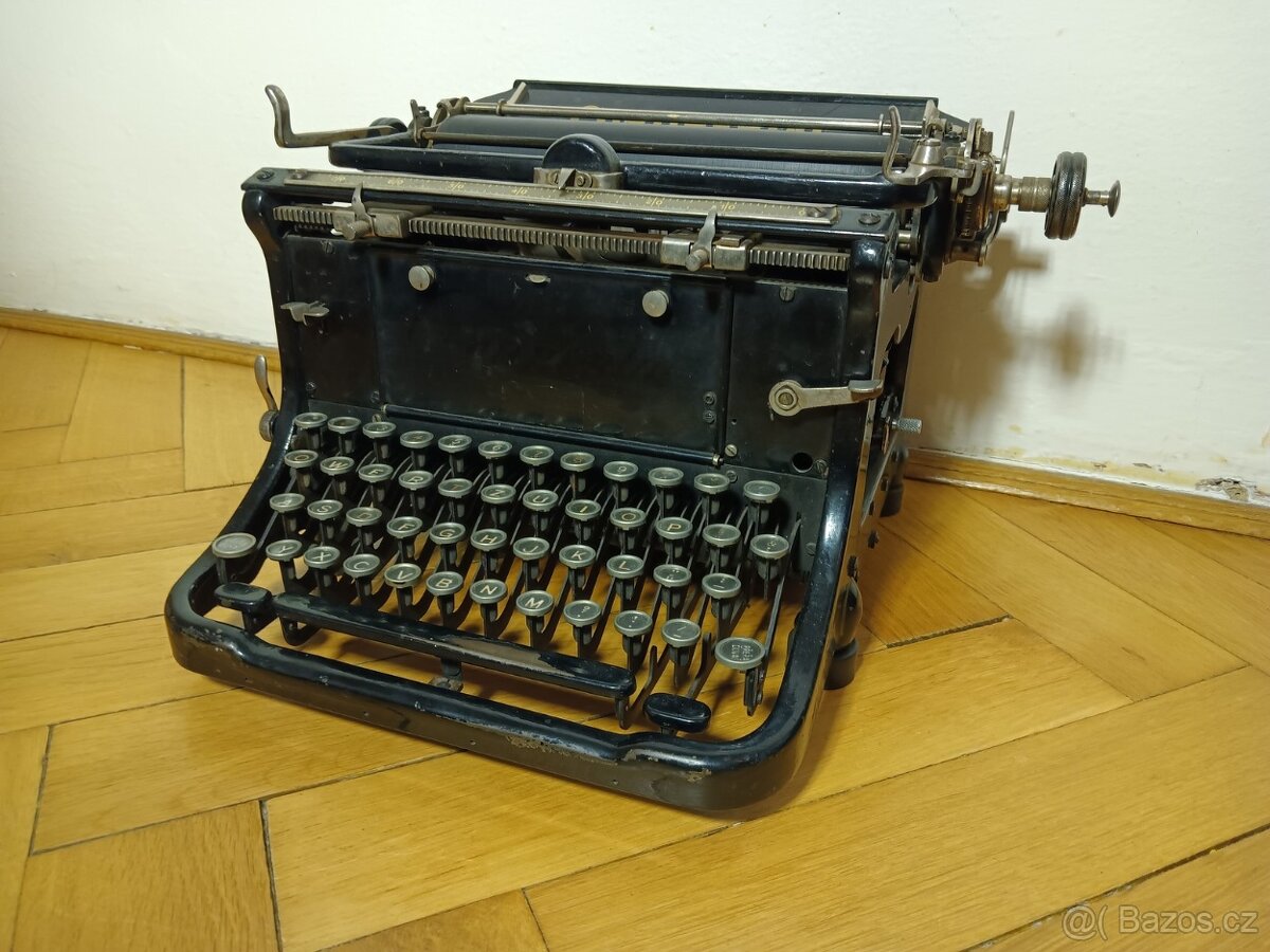 stary psaci stroj Continental - funkcni - 10
