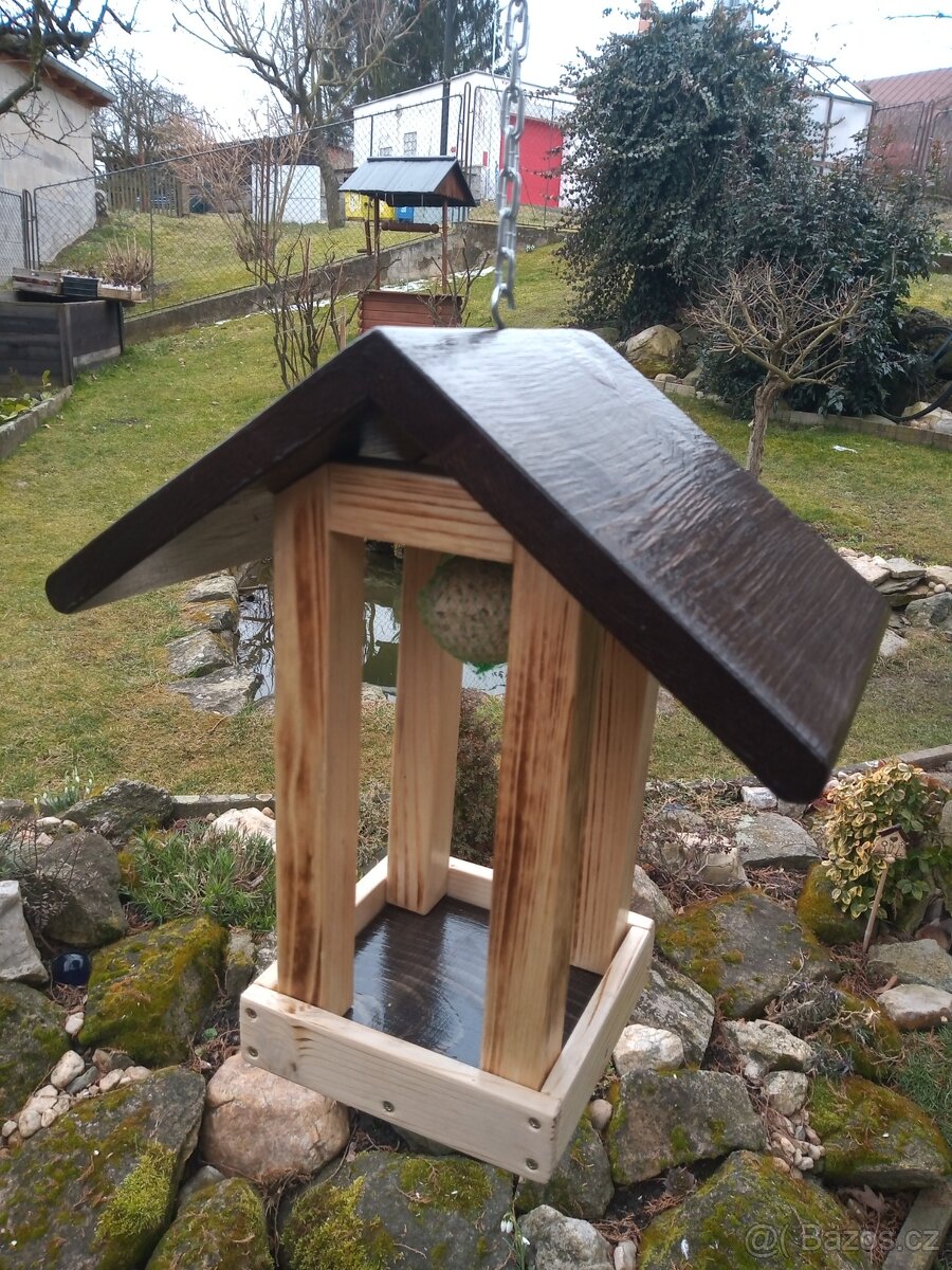 Krmítko, EKO nátěr, masivní dřevo, 100% ruční práce - 10