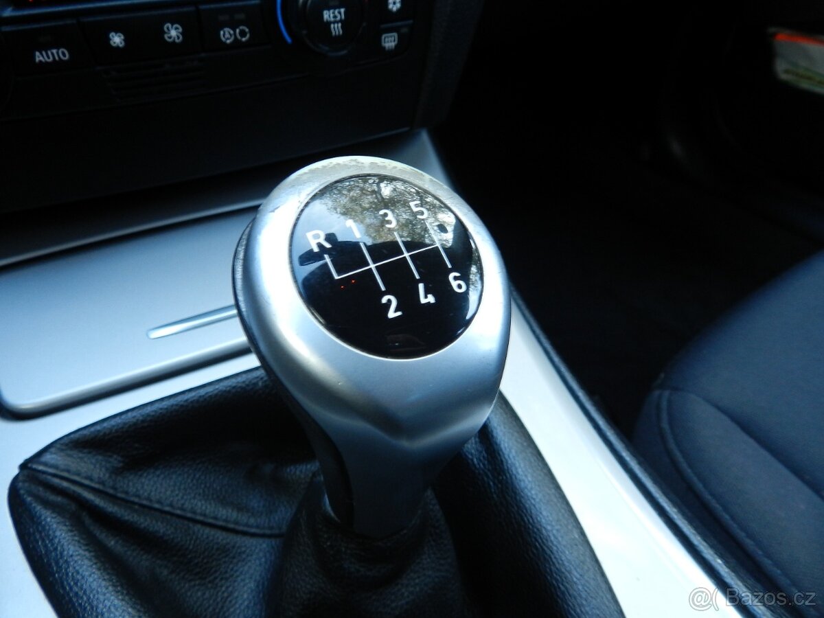 BMW 320i E90 110 kW r.v. 2006 - 10