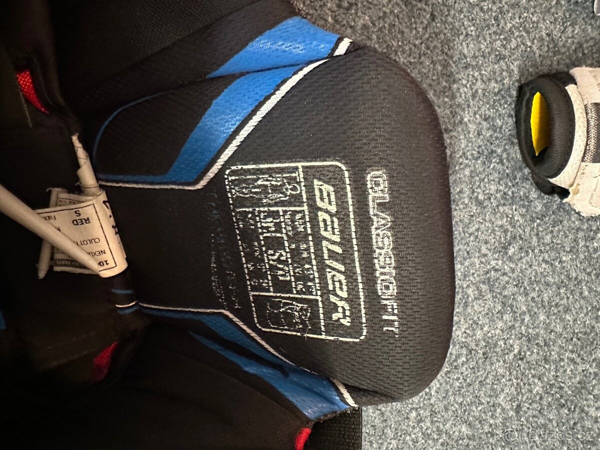 Hokejová výbava - 10