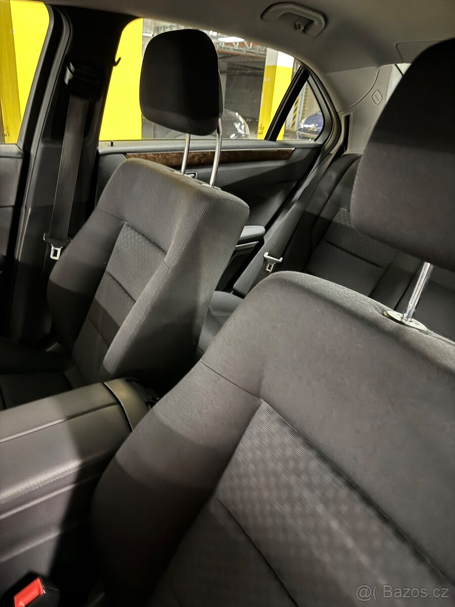 Mercedes e220 w212 rok. 2012 , 2,2 cdi - 10