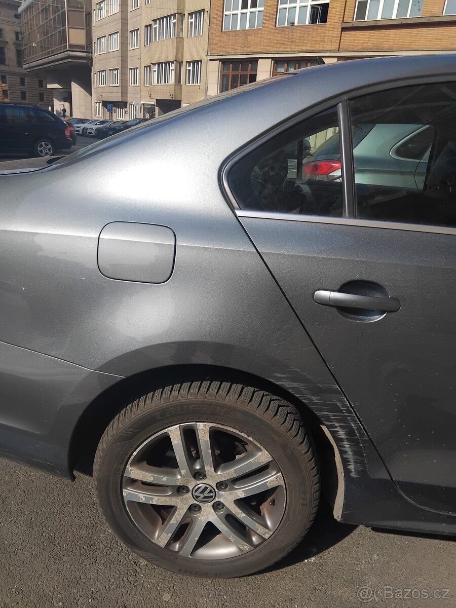 volkswagen jetta 1.4 tsi - 10