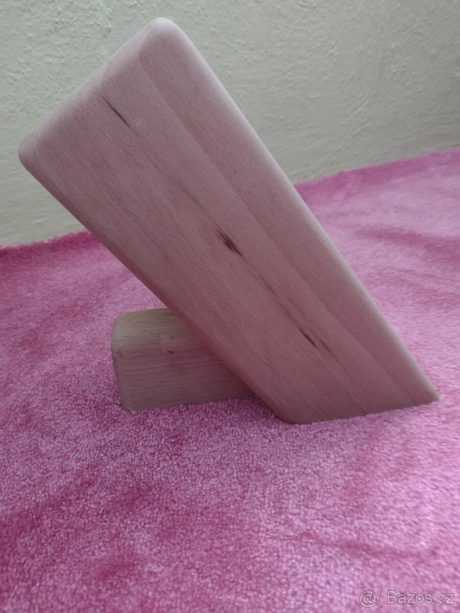 STOJANY NA NOŽE - 10