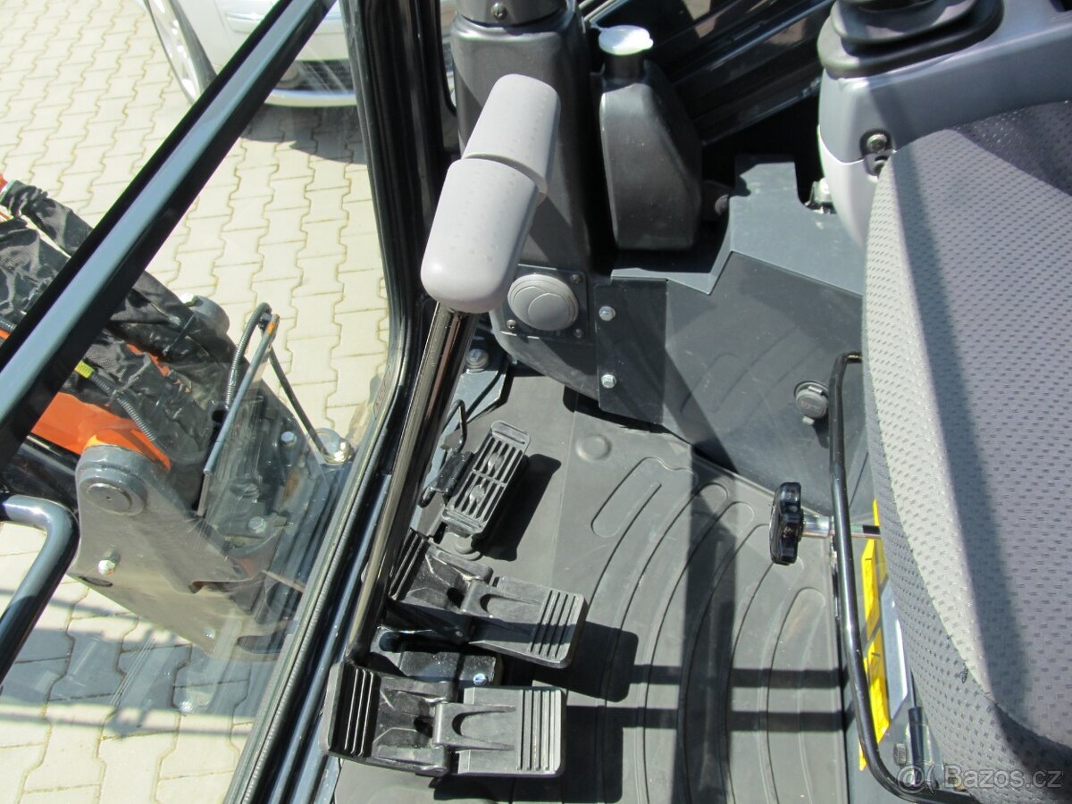 Hitachi ZAXIS 26U - 10