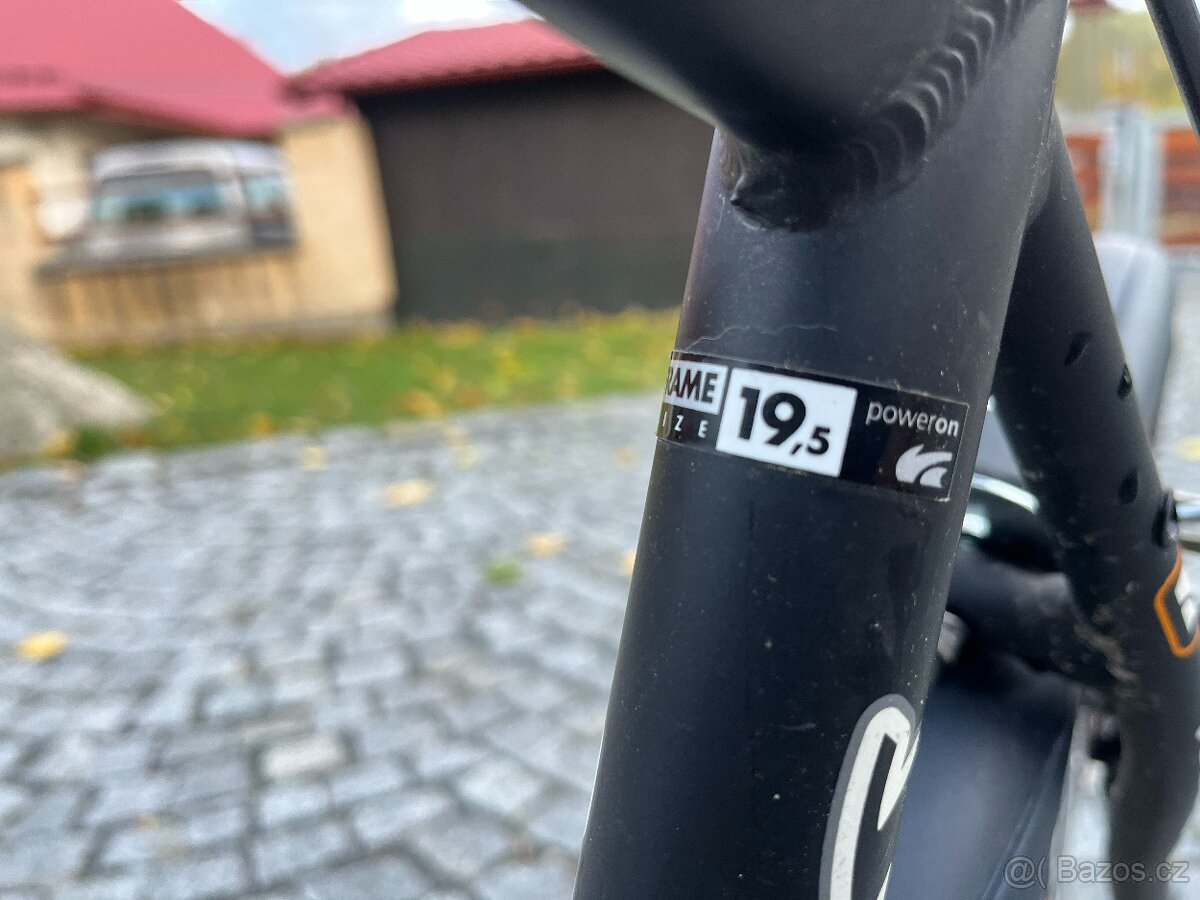 Prodám kolo Kellys Salamander - 10