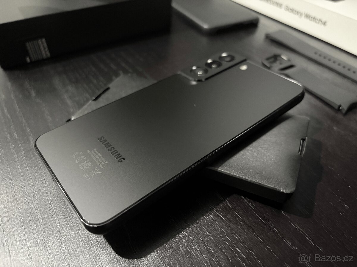 Samsung Galaxy S22+ 5G 8GB/256GB Phantom Black + Watch 4 44m - 10