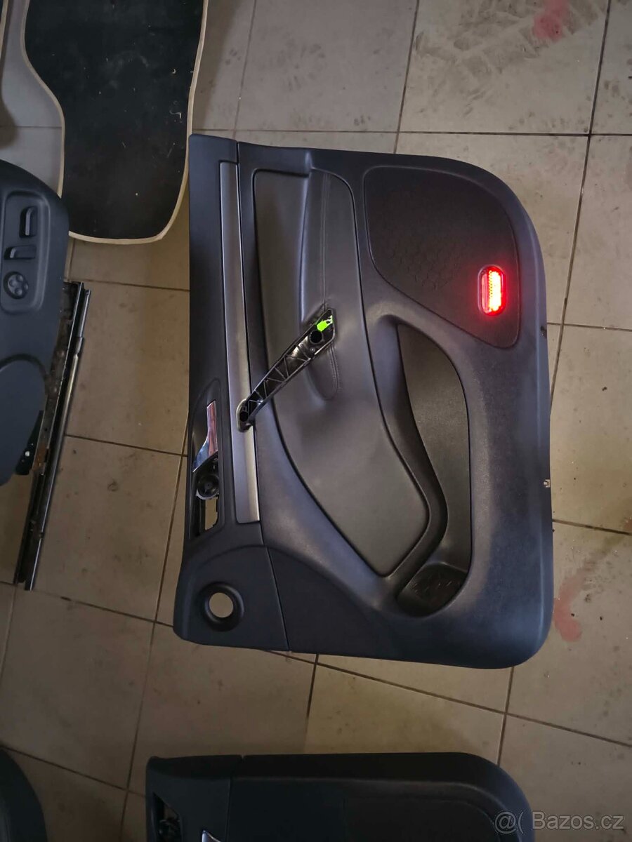 Octavia 2 - interiér - 10