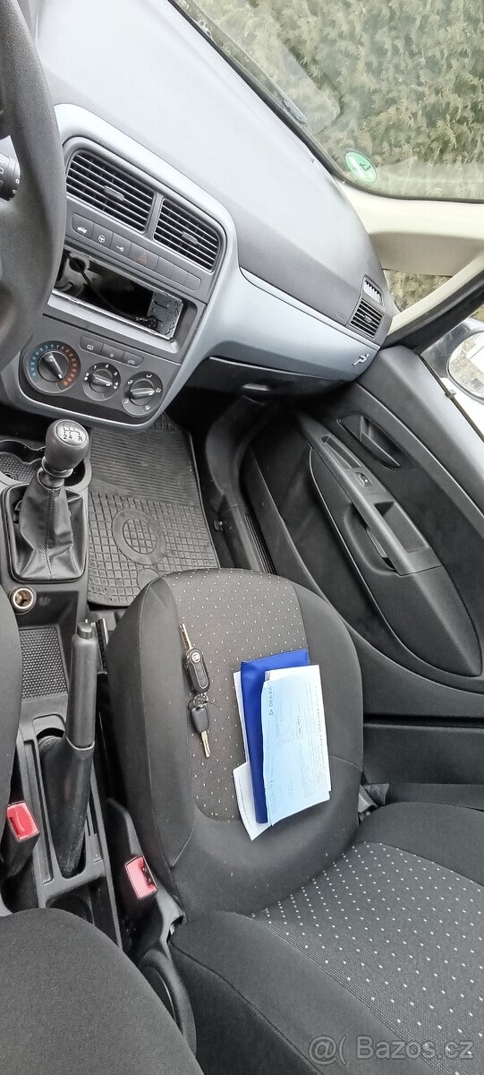 Fiat Grande Punto 1.4 8v - 10