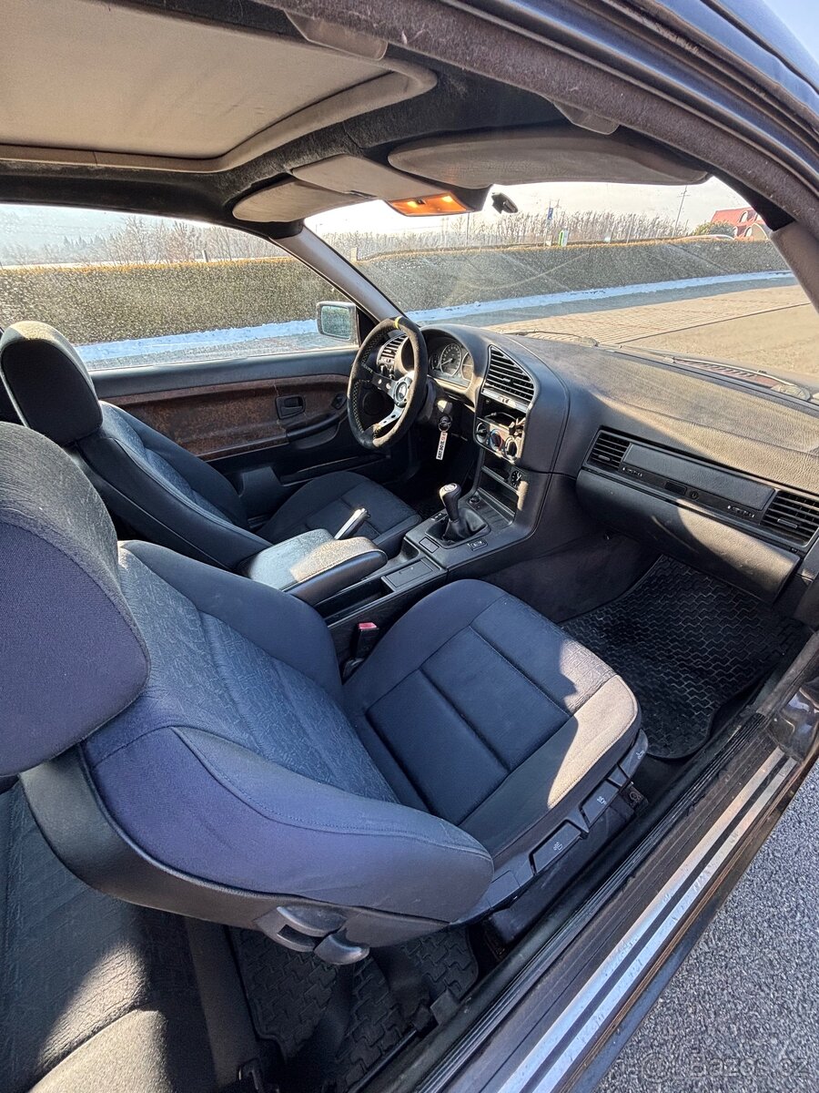 Prodám BMW E36 Coupe 320i - 10