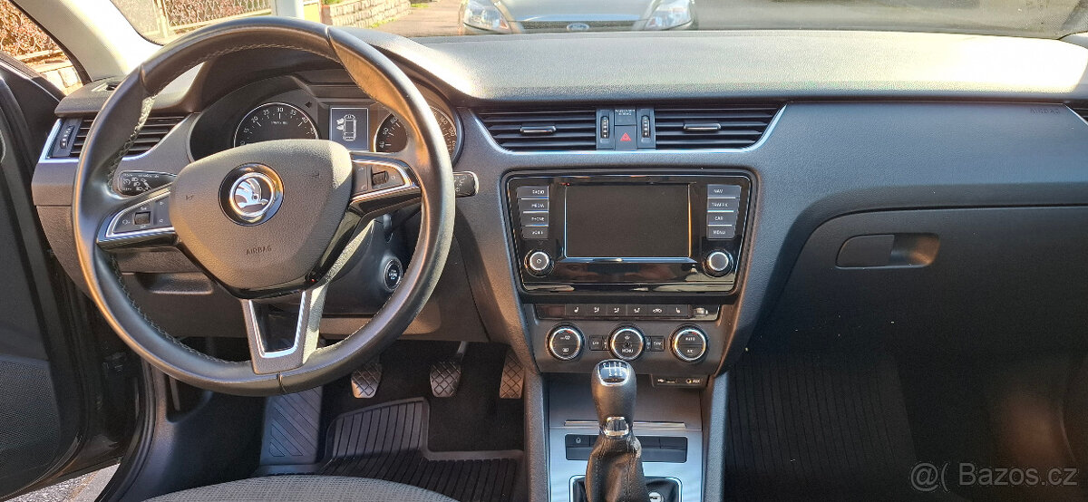 Škoda Octavia III combi - 10