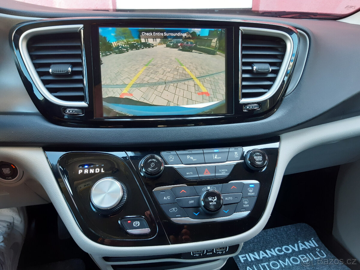 Chrysler Pacifica 3,6L, kůže, radar, 7míst, 2021, nový model - 10