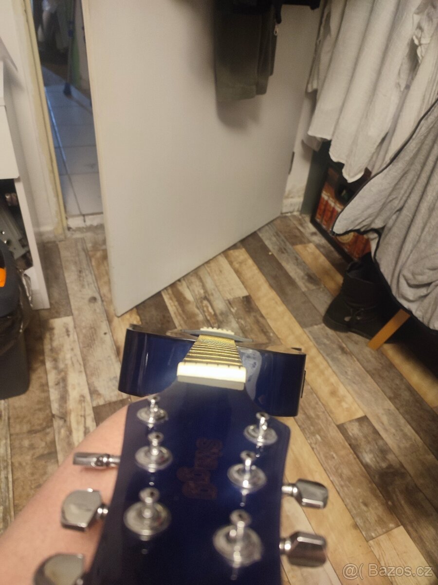 Kytara Stagg 6strun - 10