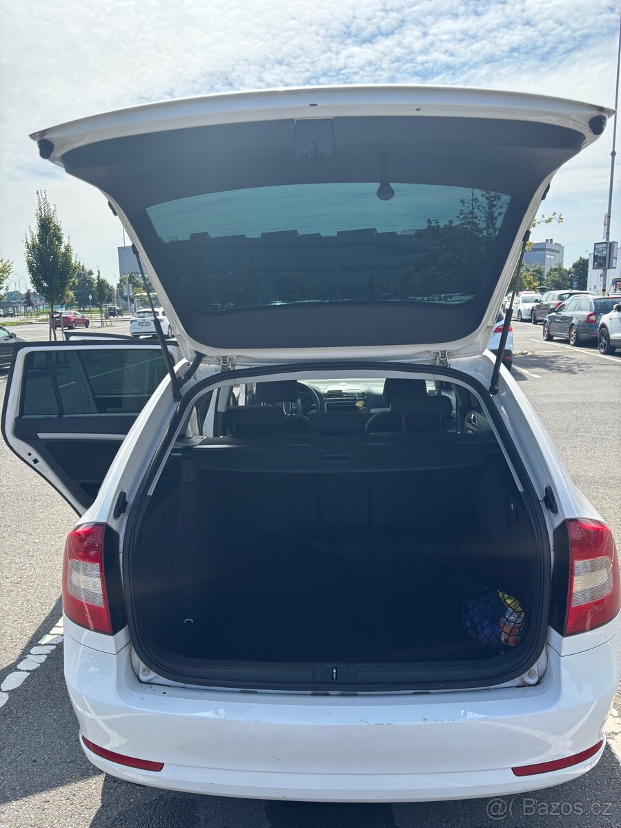 Škoda Octavia 1.6 TDI - 10