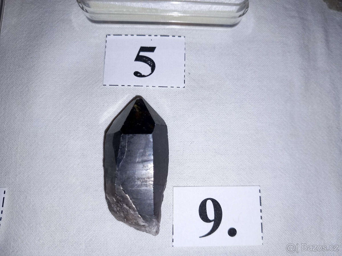 T06 Sbírka minerálů - drahokamové odrůdy minerálů - 10