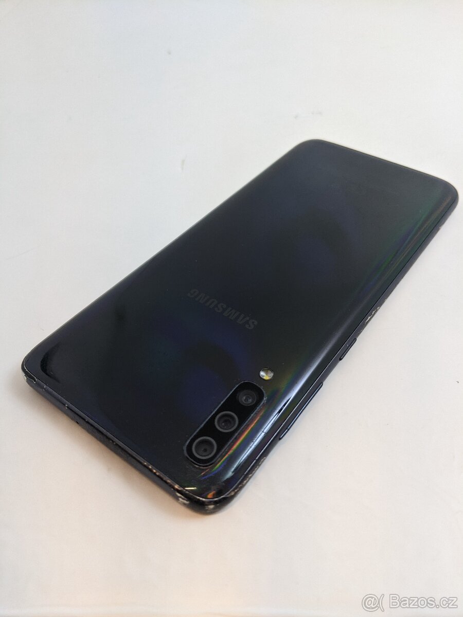 Samsung Galaxy A70 6/128 Black. Záruka 6 měsíců. - 10