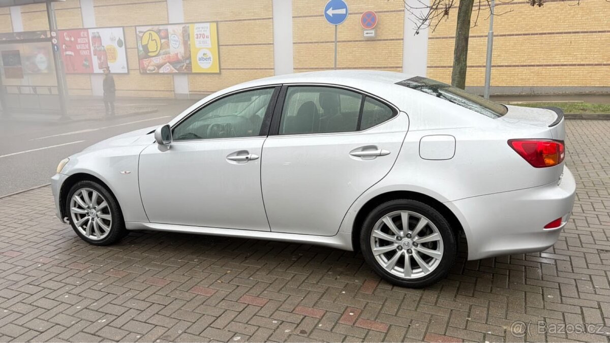 Lexus is220d - 10