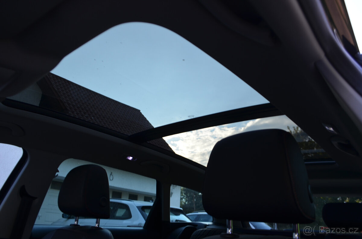 PRODÁM SEAT LEON 1.4TSI FR COMBI 2016 PANORAMA XEN,NAV - 10