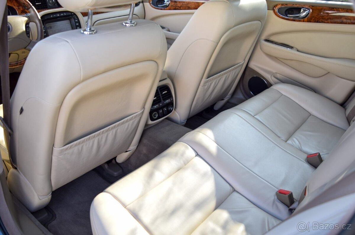 Jaguar XJ-R 4.2 V8 2004 - 10