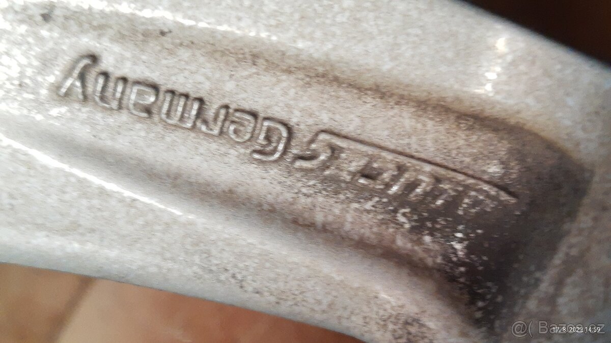 Nokian zimní pneumatiky primárně pro SUV, 215/65 R16 - 10