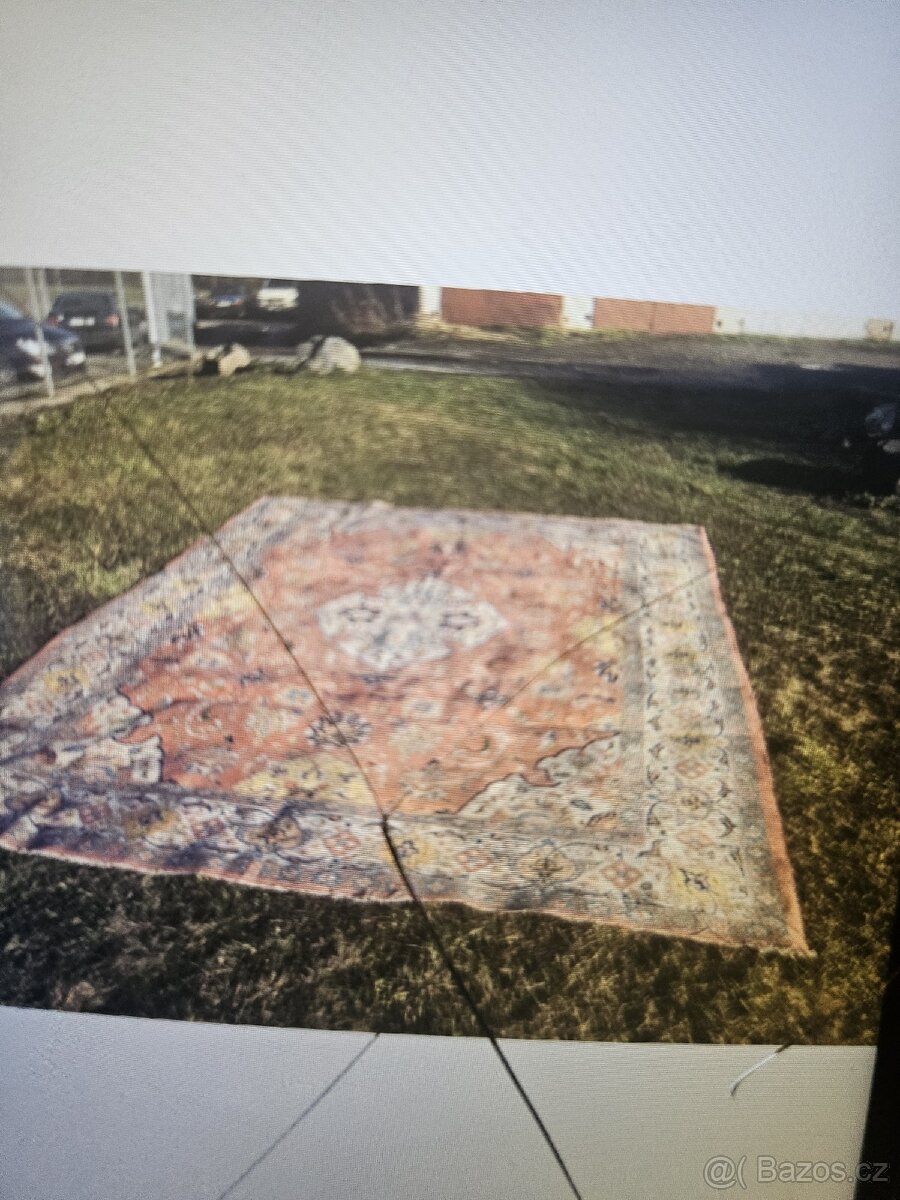 2x postel halabala, 2x židle Philippe, koberec ,květináč - 10