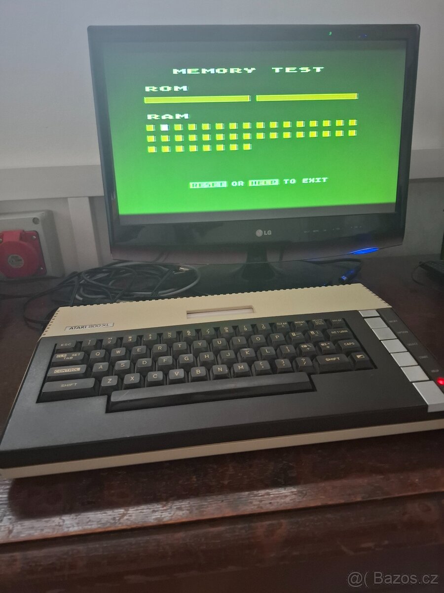 ATARI 800XL - 10