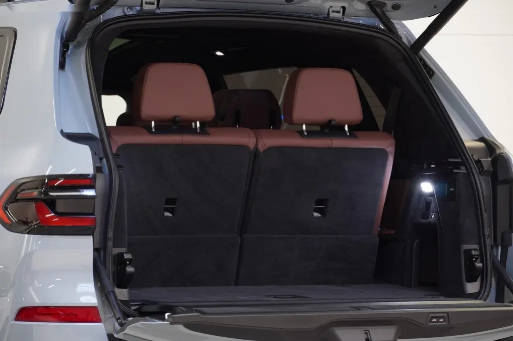 BMW X7, 40D,M-PAKET,HUD,TAŽNÉ,ČR.1.MAJ - 10