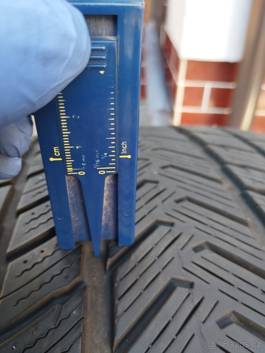 Gripmax SureGrip Pro Winter 275/35 R21 - 10